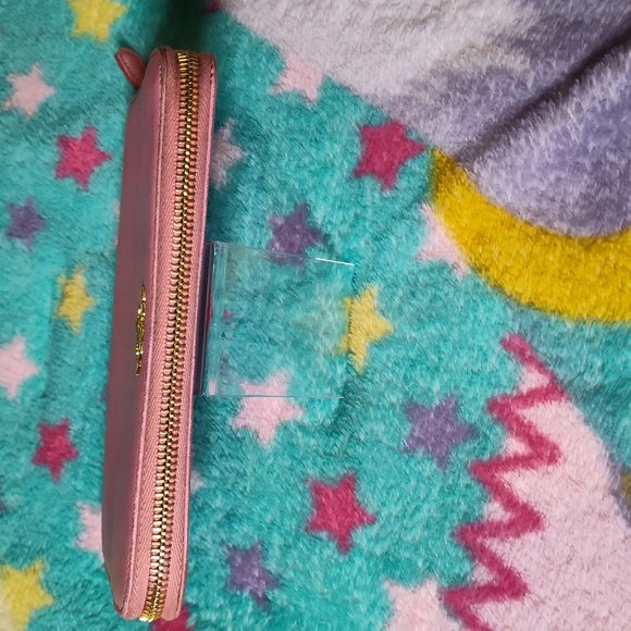 Pale Pink Prada Milano Wallet - Picture 4 of 15